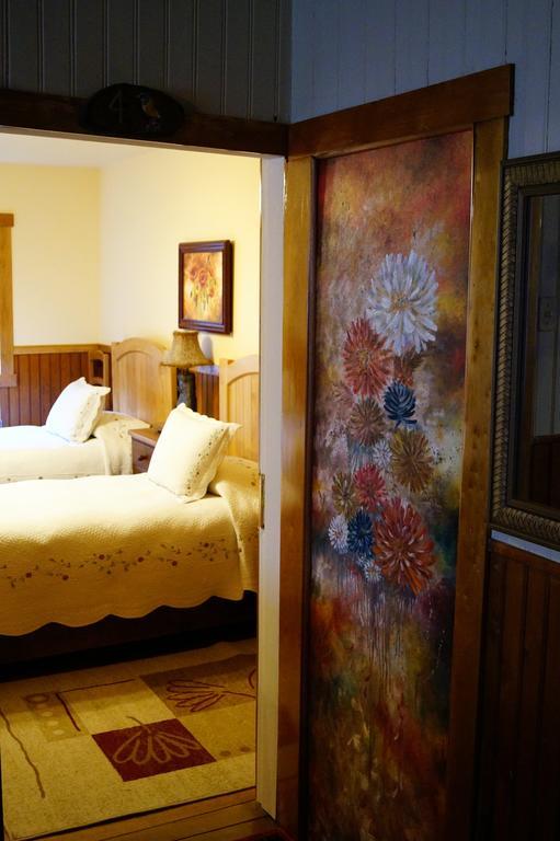 Tradicion Austral Bed & Breakfast Puerto Varas Rum bild