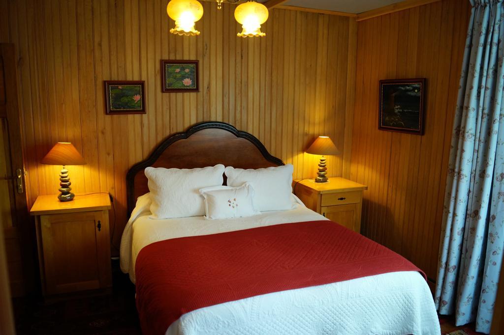 Tradicion Austral Bed & Breakfast Puerto Varas Rum bild