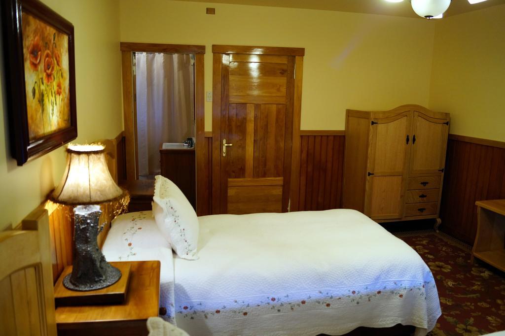 Tradicion Austral Bed & Breakfast Puerto Varas Rum bild